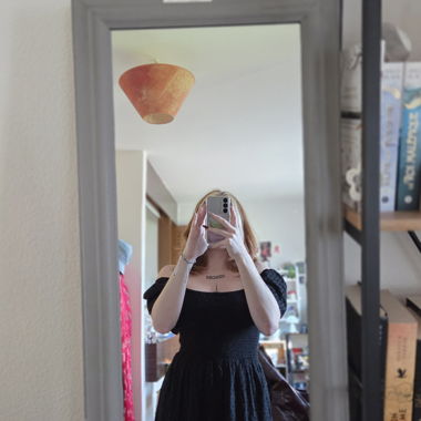 Robe mi-longue noire GAP
