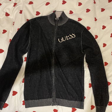 Guess Zipper