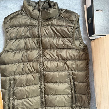 Gilet imbottito verde oliva