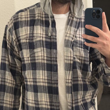Urban Outfitters Flanell Shirt with Hoodie