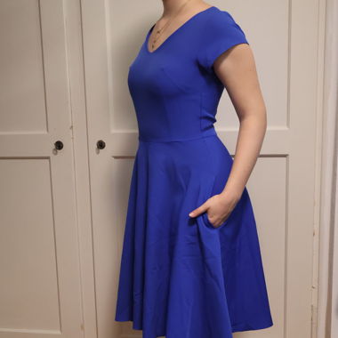 Wunderschönes elegantes Blaues Kleid