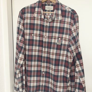 Men's shirt