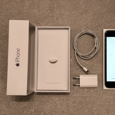 iPhone 6 Plus - 64 GB Space Silver