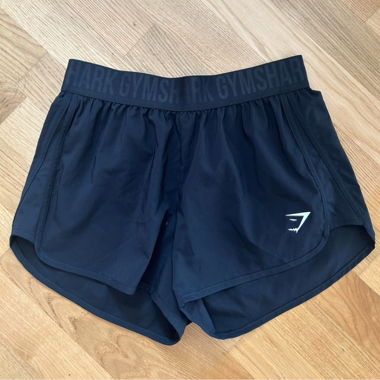 black gymshark athleisure shorts