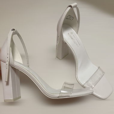 High Heels – White – Block Heel – Size 38 (EU)