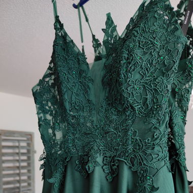 Kleid von Mascara mit Spitzencorsage