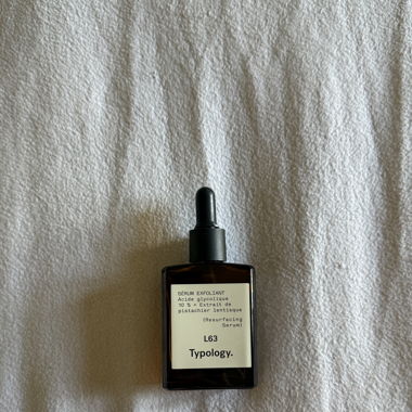 typology spots serum