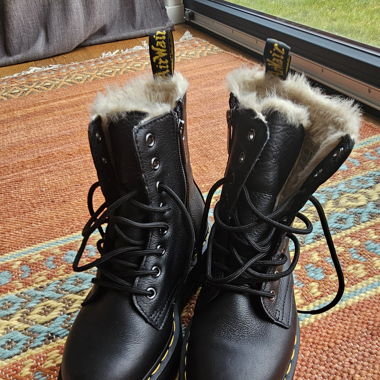 Dr. Martens Jadon Plateau-Boots