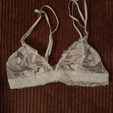 Spitzen-Bralette weiss