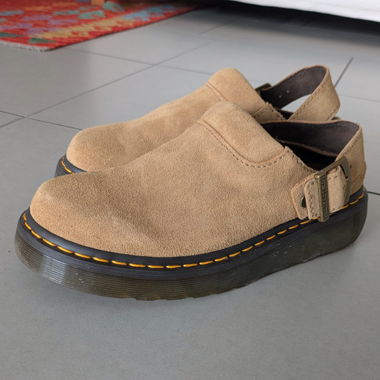 Mules Dr. Martens