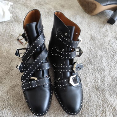 Givenchy Elegant Boots