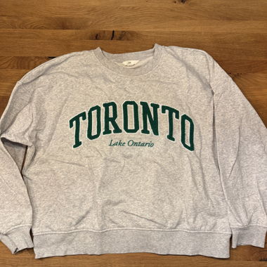 Sweatshirt