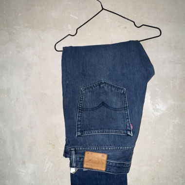 Levi’s 512 Slim Taper Jeans 36x32 – Guter Zustan
