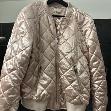 Collegejacke in Blush Pink
