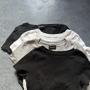 Crop Tops/ T-Shirts
