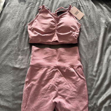 Peachy Passion  sport bekleidung