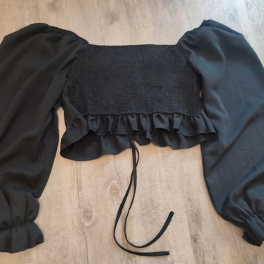 Schwarzes Schulterfreies Crop-Top