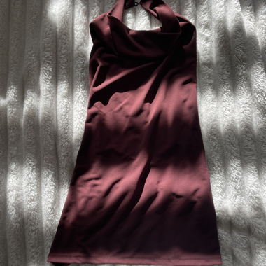 Backless top