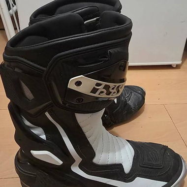 Bottes moto IXS RS-100 noires et blanches