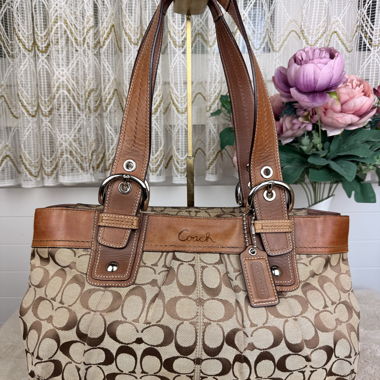 100% Original Coach Soho Tote Bag, M Size