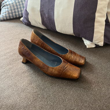 Braune Vintage-Pumps