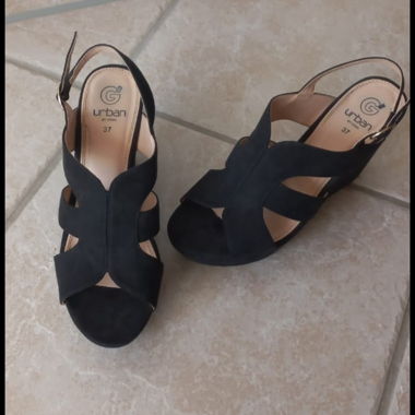 Sandales