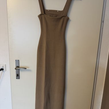 Braunes Strickkleid