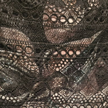 Wunderschöne moderne Kleid