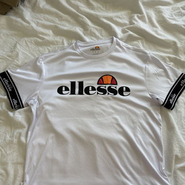 Ellese T-Shirt