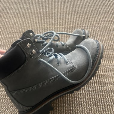 Chaussures en cuir grises