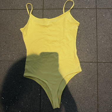 Body giallo