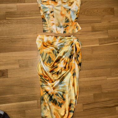 corset top & long skirt bottom satin set M