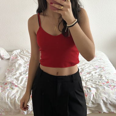 rotes Brandy Melville Trägeroberteil