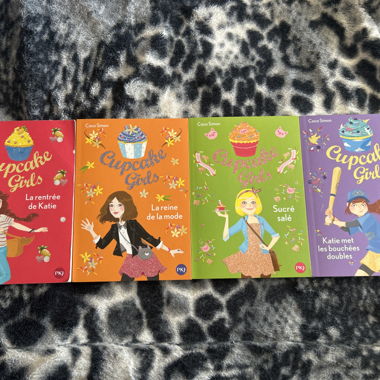 Lot de 4 livres Cupcake Girls