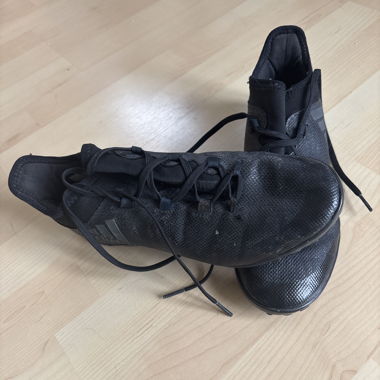 Chaussures de football pour terrain synthétique