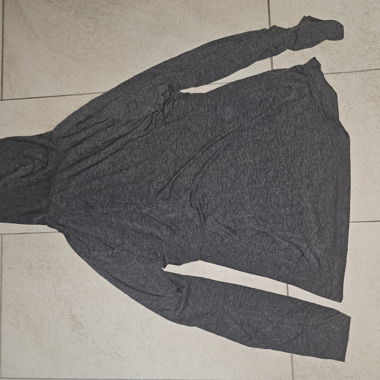 Grauer Langarm-Hoodie