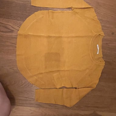 ONLY mustard knit top