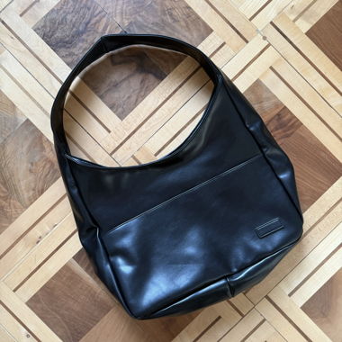 NOIRVERE Shoulder Bag Black