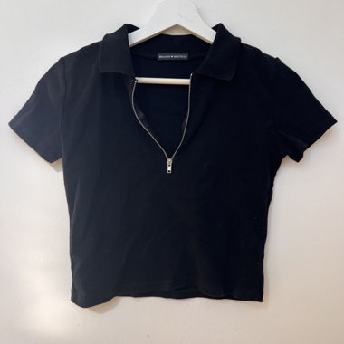 Brandy Melville Crop Top