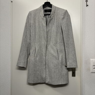 Zara Basic Mantel