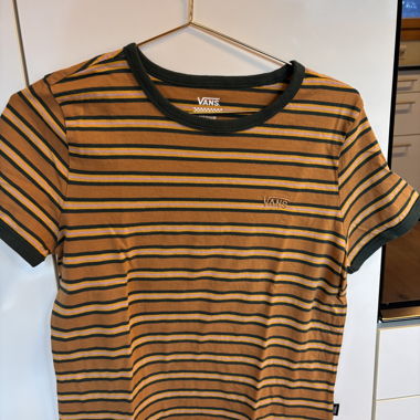 Vans striped T-shirt size M