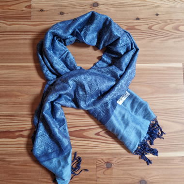 Blue-grey scarf with paisley pattern