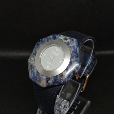 Kobold Swiss Made montre avec véritable pierre naturelle
