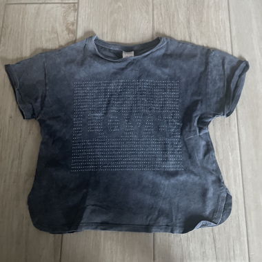 Short grey LOVE T‑shirt with rhinestones