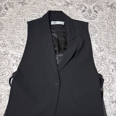 Black vest