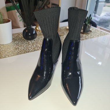 Guess ankle boots