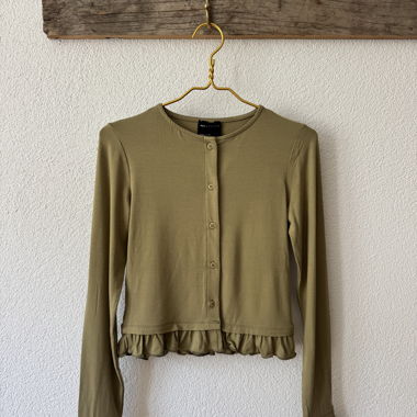 Cardigan mit Volant
