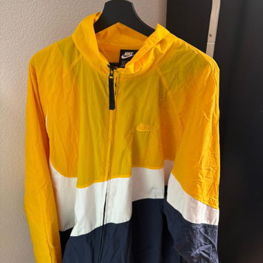 Nike Windbreaker Jacke