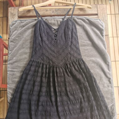 Guess lace strap dress in black, XS
