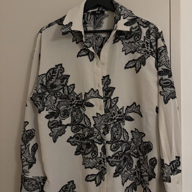 Bluse mit floralem Muster